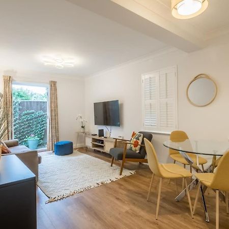 Lovely 1 Bed Apartment With Free Parking & Garden เคมบริดจ์ ภายนอก รูปภาพ