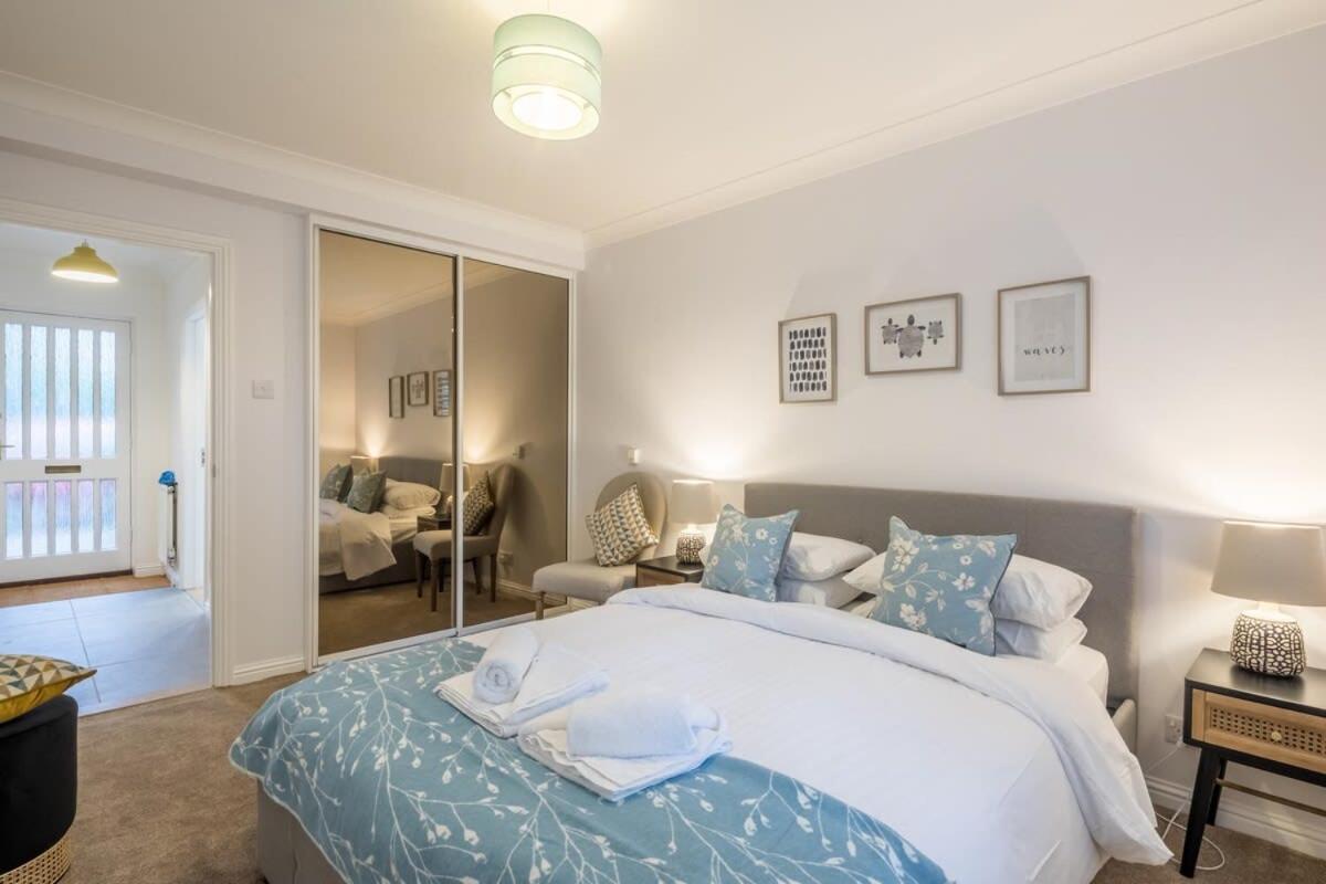 Lovely 1 Bed Apartment With Free Parking & Garden เคมบริดจ์ ภายนอก รูปภาพ