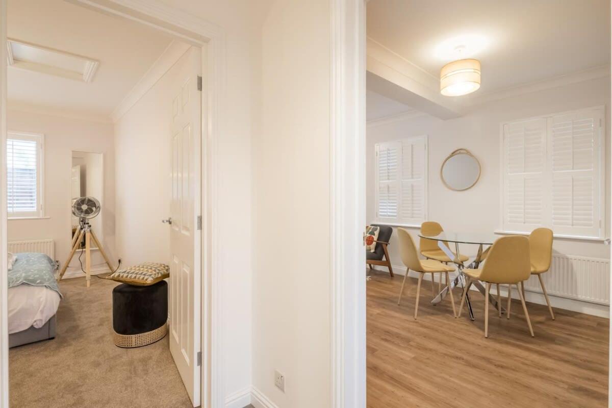 Lovely 1 Bed Apartment With Free Parking & Garden เคมบริดจ์ ภายนอก รูปภาพ